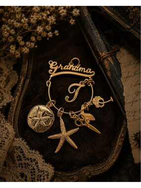 Vintage Grandma T Initial Charm Pendant Gold Tone Starfish Sand Dollar Scissors